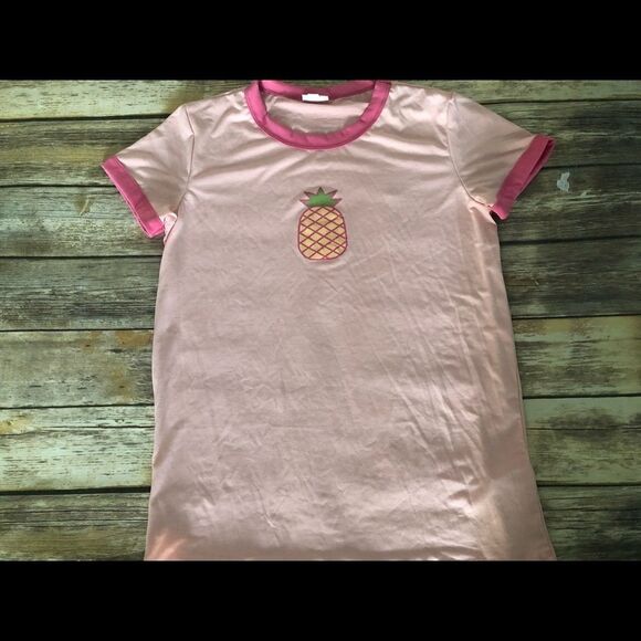 Lularoe Liv Tee  - Picture 1 of 4